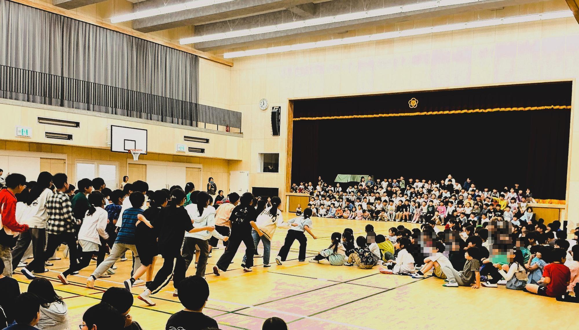 1年生迎える会の様子