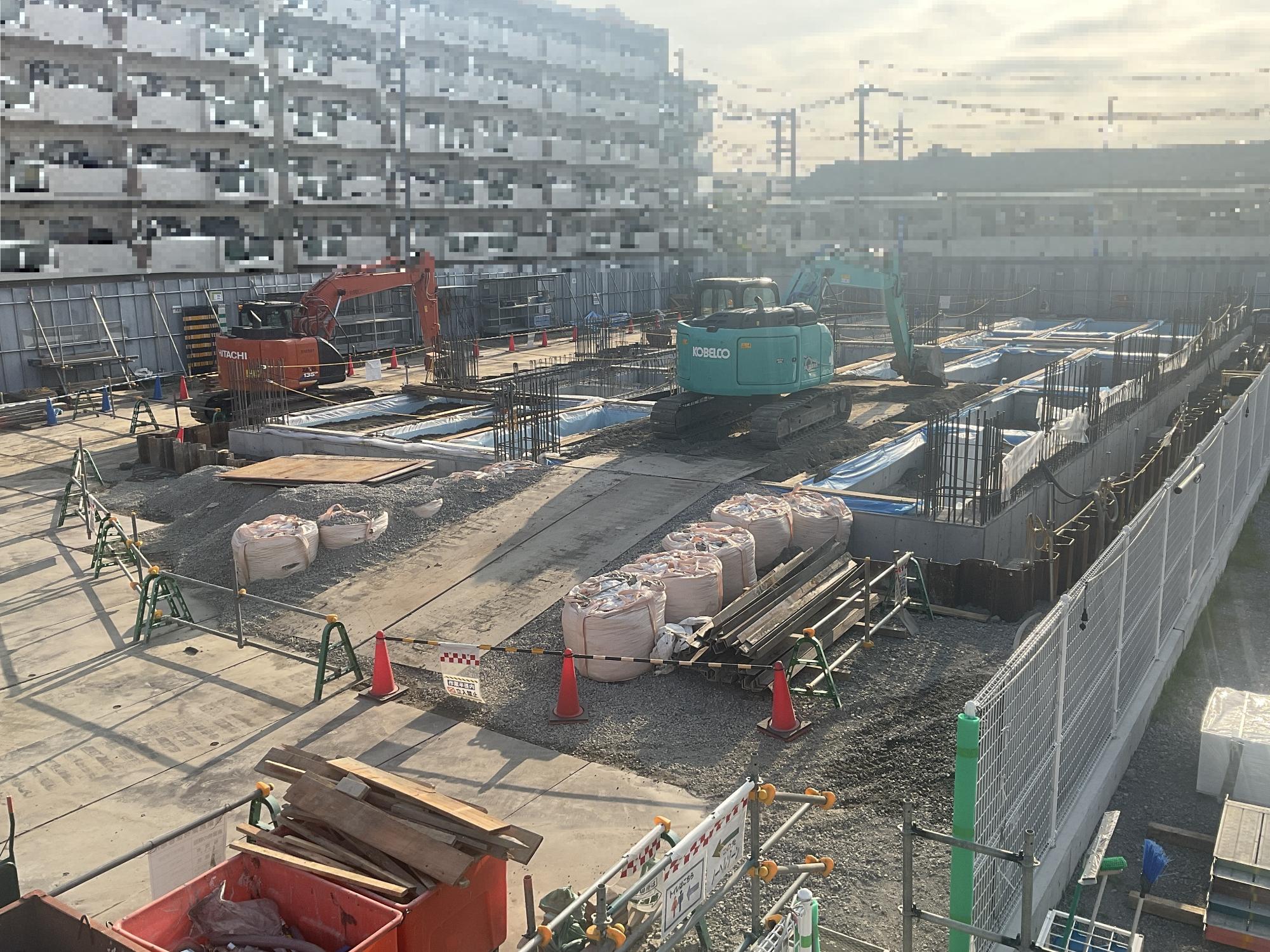 基礎埋戻し中