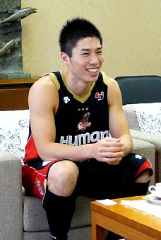 プロバスケットボール今野翔太選手表敬訪問