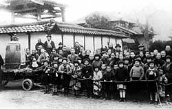 昭和18年の戦時中、物資不足で釣鐘の供出・勝久寺の写真