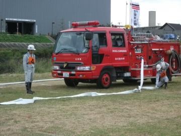 「ポンプ車操法訓練5」（写真）