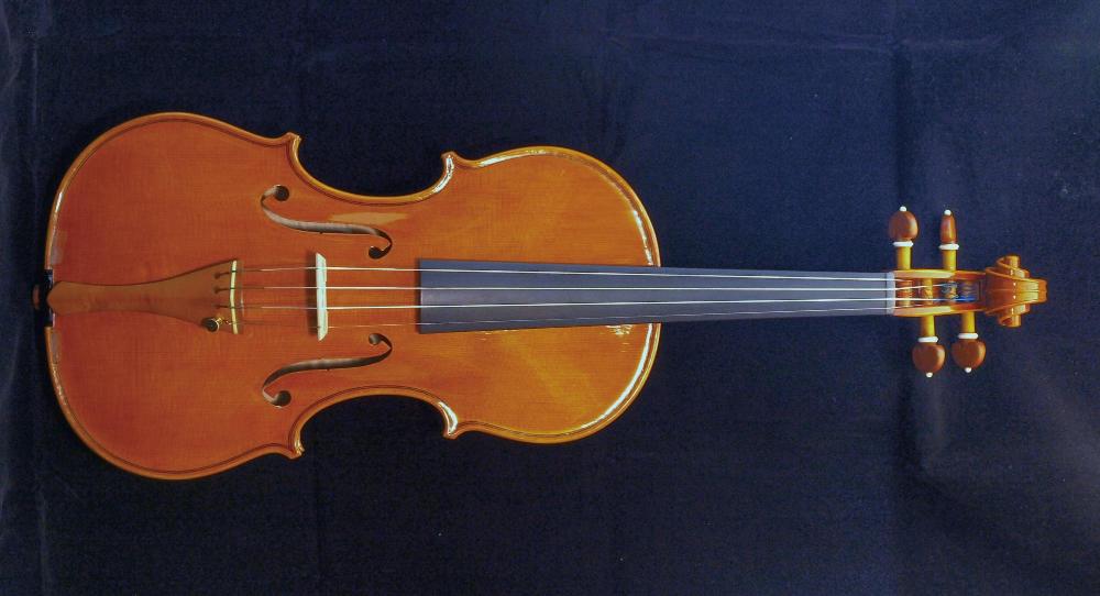 古川皓一作バイオリンの写真