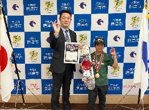 スケートボード全国大会出場表敬訪問