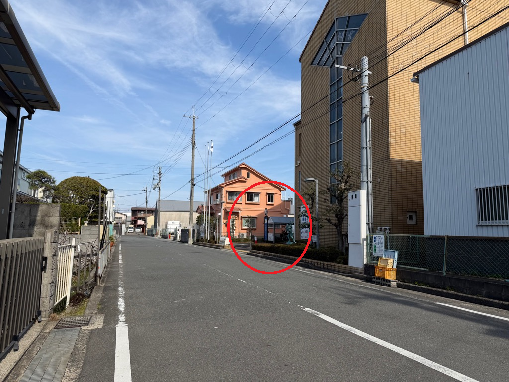 鳥飼図書センター1