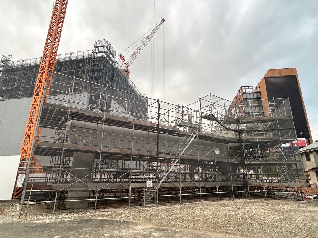 自由通路施工状況