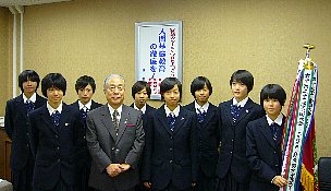 大阪薫英女学院　高校駅伝部員　表敬訪問